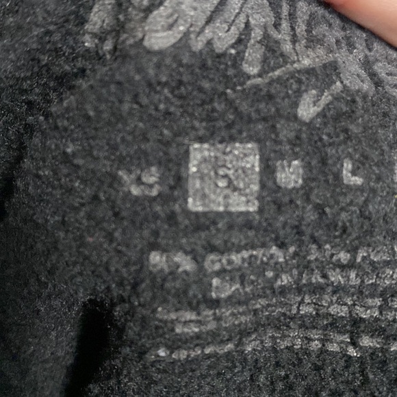 5SOS Meet You There Tour Merch Hoodie (2018) - Picture 10 of 10